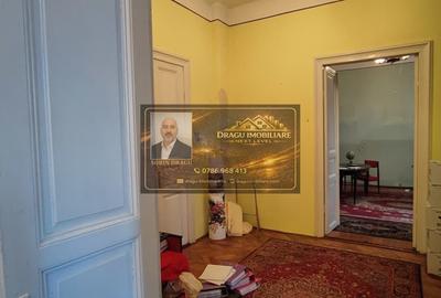 Spațiu comercial, de 300 mp, în Central - 9