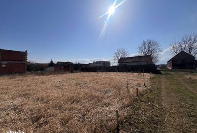 Teren de 872 mp, în Stupini - 3