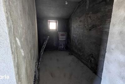 Casă cu 4 camere cu Teren 137 Mp în Gării - 5