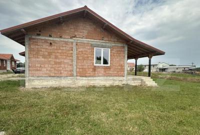 Casa la ro?u 3 camere, 144 mp, 584 mp teren, zona Cionchest - 4