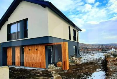 Casă cu 4 camere cu Teren 524 Mp în Central - 4