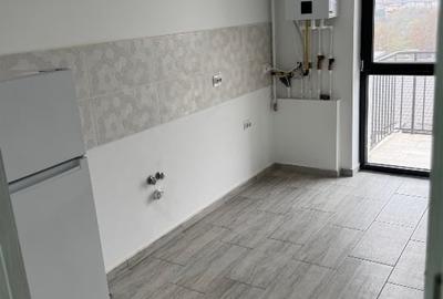 Închiriez apartament 2 camere b-dul Metalurgiei - 5