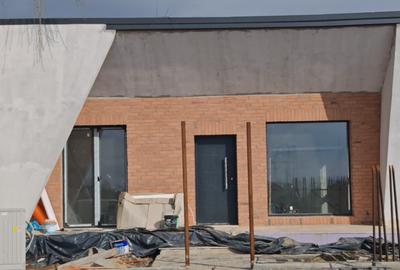 Casă cu 3 camere în Berceni