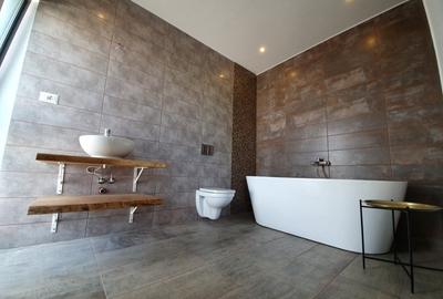 Proprietar - Single 4 camere, 330 mp curte compacta, living 40 mp - 12