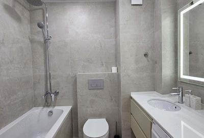 Garsonieră decomandată în Tractorul