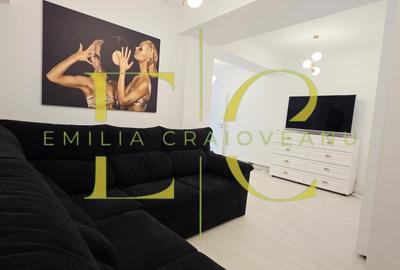 CHIRIE: Apartament lux 3 camere + parcare + boxa, Centrul Istoric - 1