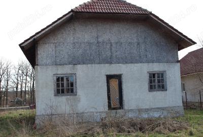 Casă cu 4 camere cu Teren 2044 Mp în Câlnic - 3