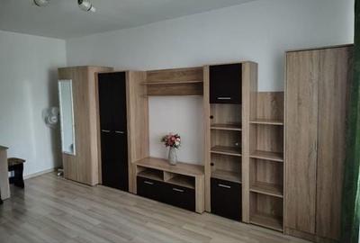 Garsonieră decomandată în Titan - 8