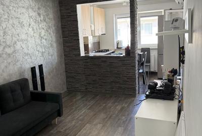 Apartament cu 2 camere decomandat în Exterior Vest