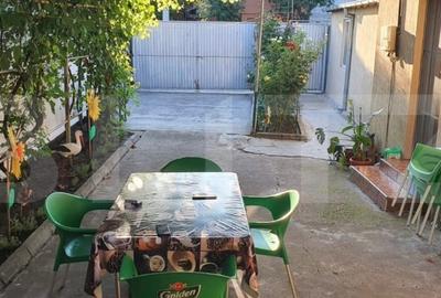 Casa de vanzare, 3 camere, teren 211 mp--Colosseum - 2