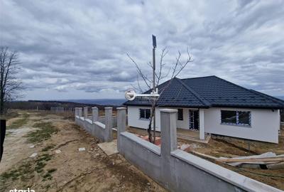 Casă cu 4 camere în Păun - 8