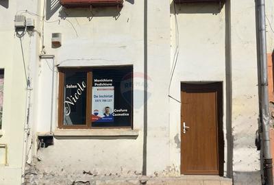Spațiu comercial, de 35 mp, în Central - 1