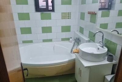 Apartament cu 4 camere semidecomandat în Central - 15