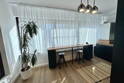 Prima închiriere- 2 camere  mari 120mp, loc de parcare inclus - 2