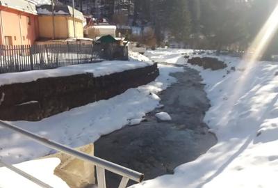 Casă cu 5 camere cu Teren 550 Mp în Lepșa - 4