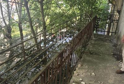 Spațiu comercial, de 140 mp, în Central - 8