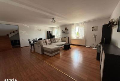Casă cu 5 camere cu Teren 4000 Mp în Florești - 8