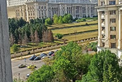 Apartament cu 3 camere decomandat în Libertății - 2