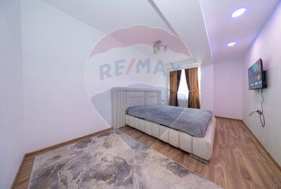 Apartament cu 3 camere decomandat, mobilat în Tractorul - 14