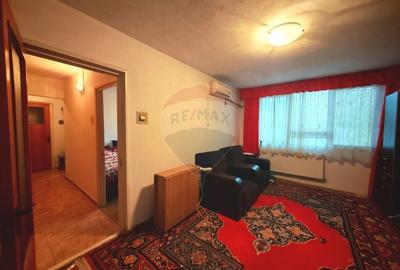 Apartament cu 2 camere -  zona P-ta Resita - 1