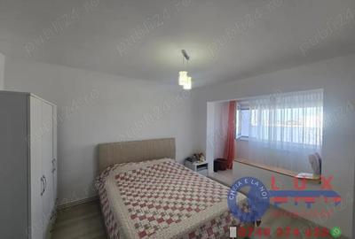 Apartament cu 3 camere decomandat în Babadag - 4