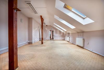 Casă individuală cu 12 camere cu Canalizare în Central - 15