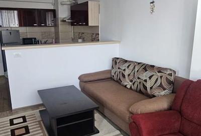 Apartament cu 2 camere decomandat în Exterior Vest