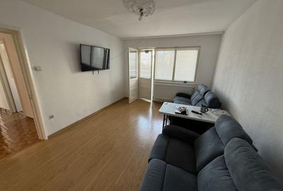Apartament cu 3 camere decomandat în Casa de Cultură - 2