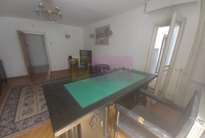 Apartament 3 camere in zona Unirii-Casa Poporului - 2