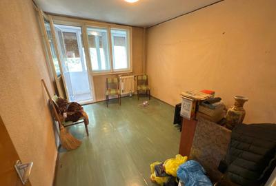 Apartament 3 camere, posibilitate centrala, bloc de 4 etaje, Aleea Giurgeni 6 - 6