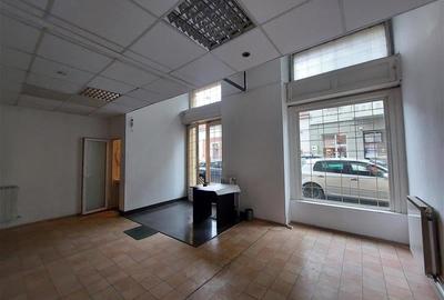 Spatiu comercial, zona centrala - 9