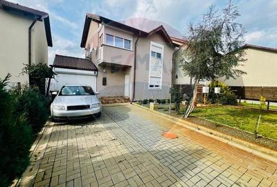 Vila cu 3 camere de vanzare
