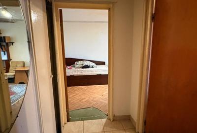 Titan, Auchan, str. Jean Steriadi - 4