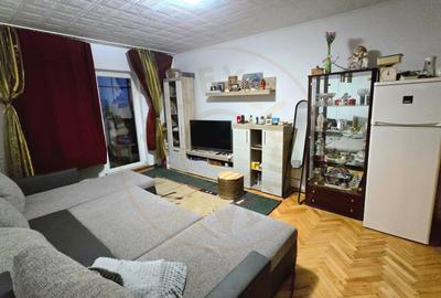 Apartament cu 2 camere decomandat, mobilat în Carpați 2 - 1