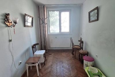 Apartament cu 3 camere semidecomandat în Central - 5