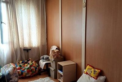 De Vanzare Apartament  2 Camere  JEAN  STERIADI Nr 25 - 1