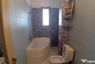 Apartament cu 3 camere decomandat în Sud - 2