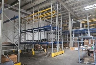 Spațiu industrial, de 2,400 mp, în Băneasa - 2