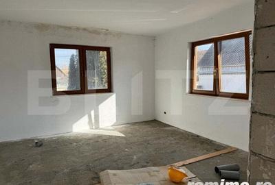 Casă cu 6 camere cu Teren 1800 Mp în Rădăuți - 3