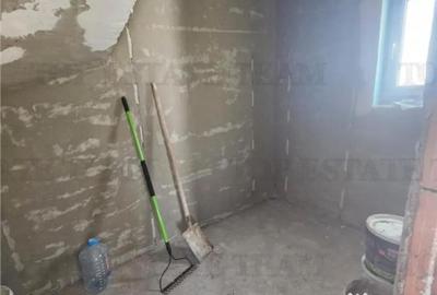 Casă cu 4 camere cu Teren 200 Mp în Prelungirea Ghencea - 13