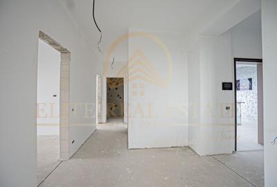 Apartament cu 3 camere decomandat în Km 5 - 22