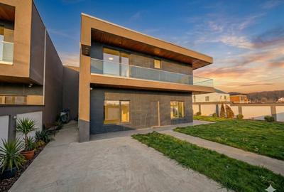 Casă individuală cu 6 camere cu Canalizare în Central - 2