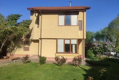 Casă individuală cu 5 camere cu Teren 3330 Mp în Central - 2