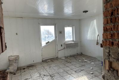 Spațiu comercial, de 300 mp, în Central - 8