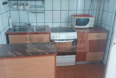 Apartament cu 3 camere, mobilat în Nicolina - 8