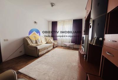 Apartament cu 3 camere decomandat în Mărăței