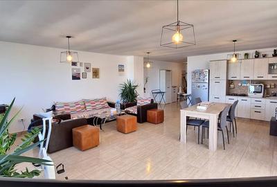 SUPEROCAZIE ! MAMAIA NORD 3 CAMERE 135 MP. MOBILAT UTILAT VEDERE LA MARE ! SUPEROCAZIE ! MAMAIA NORD 3 CAMERE 135 MP. MOBILAT UTILAT VEDERE LA MARE ! - 3