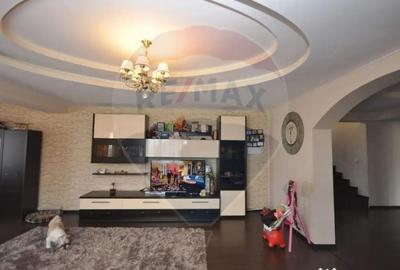 Casă cu 4 camere cu Teren 768 Mp în Sânpetru - 8