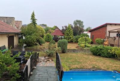 Casă cu 8 camere cu Teren 2460 Mp în Ultracentral - 1