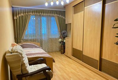 Apartament cu 2 camere decomandat în Berceni